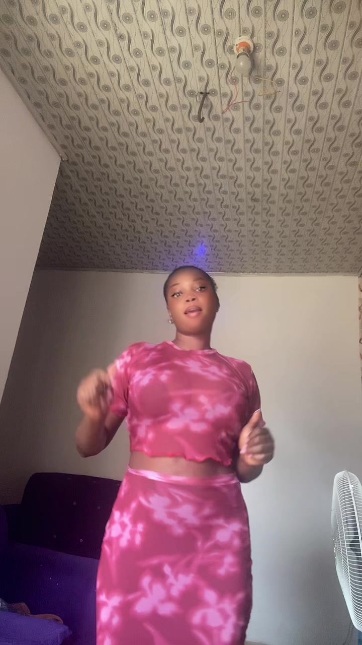@Anikeade 🥰💕