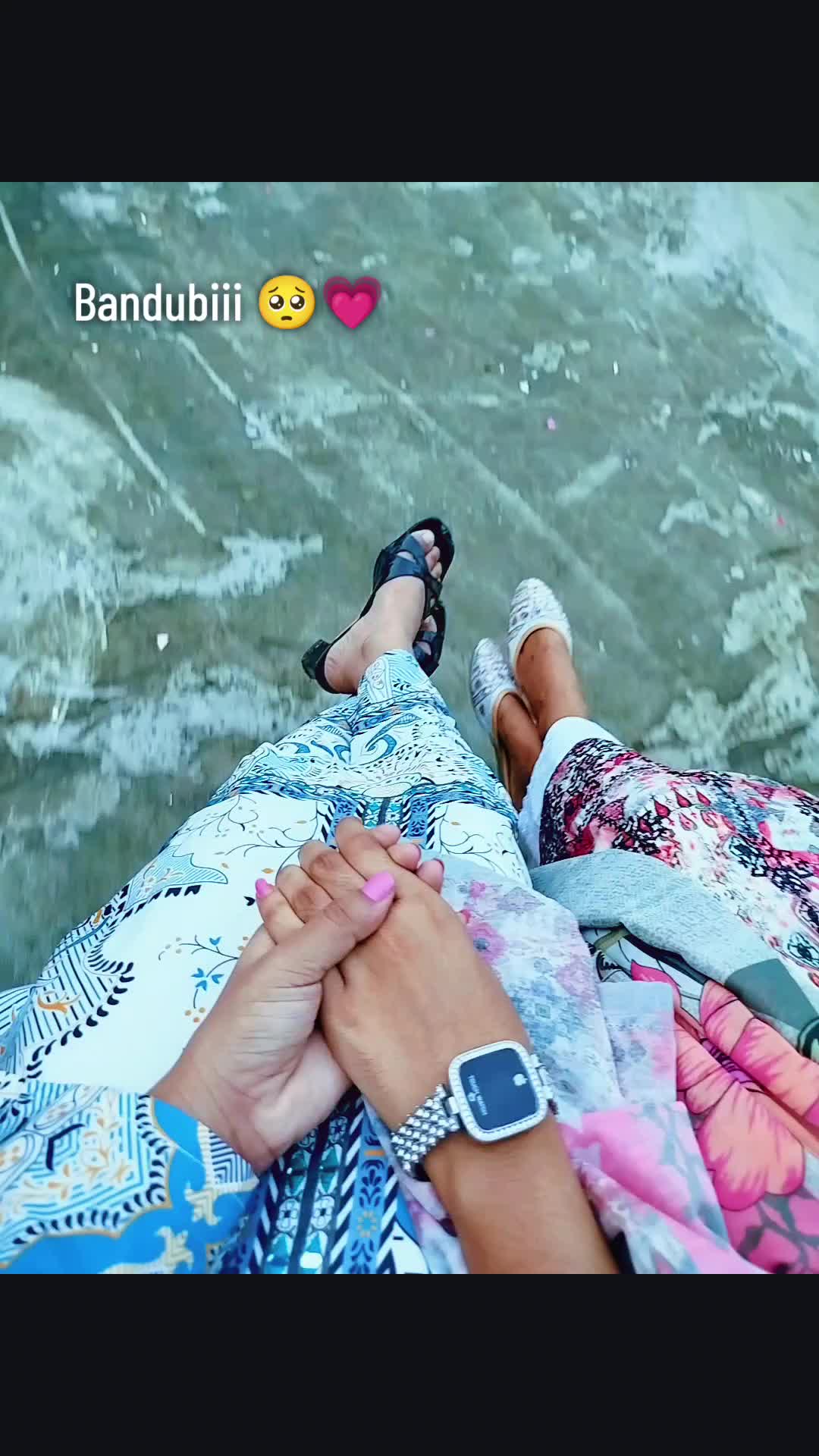 @Bee🐝