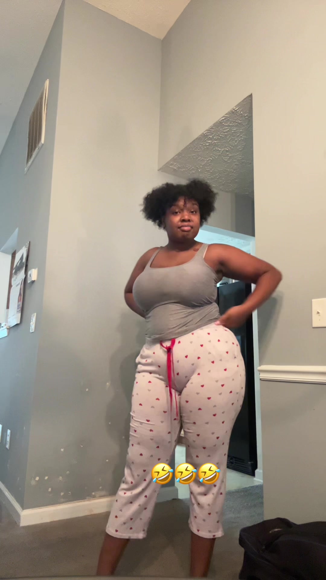 @Prettylil_ayanna15