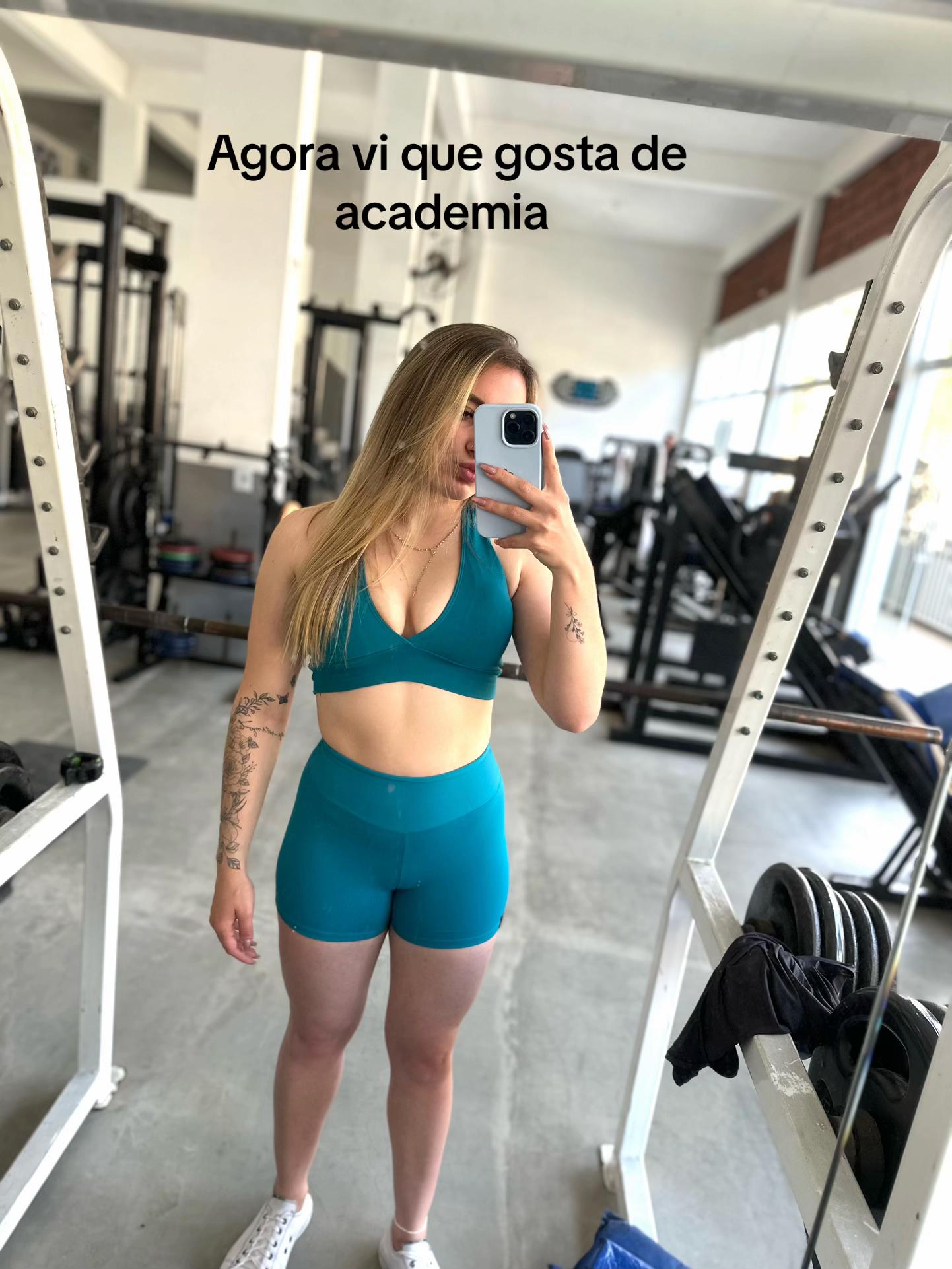 @heloisaangott
