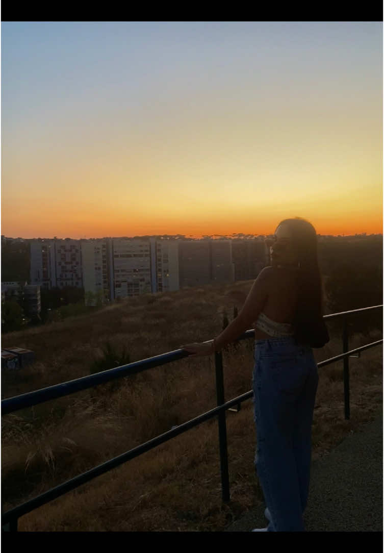 @𝓛𝓲𝓼𝓪🪐
