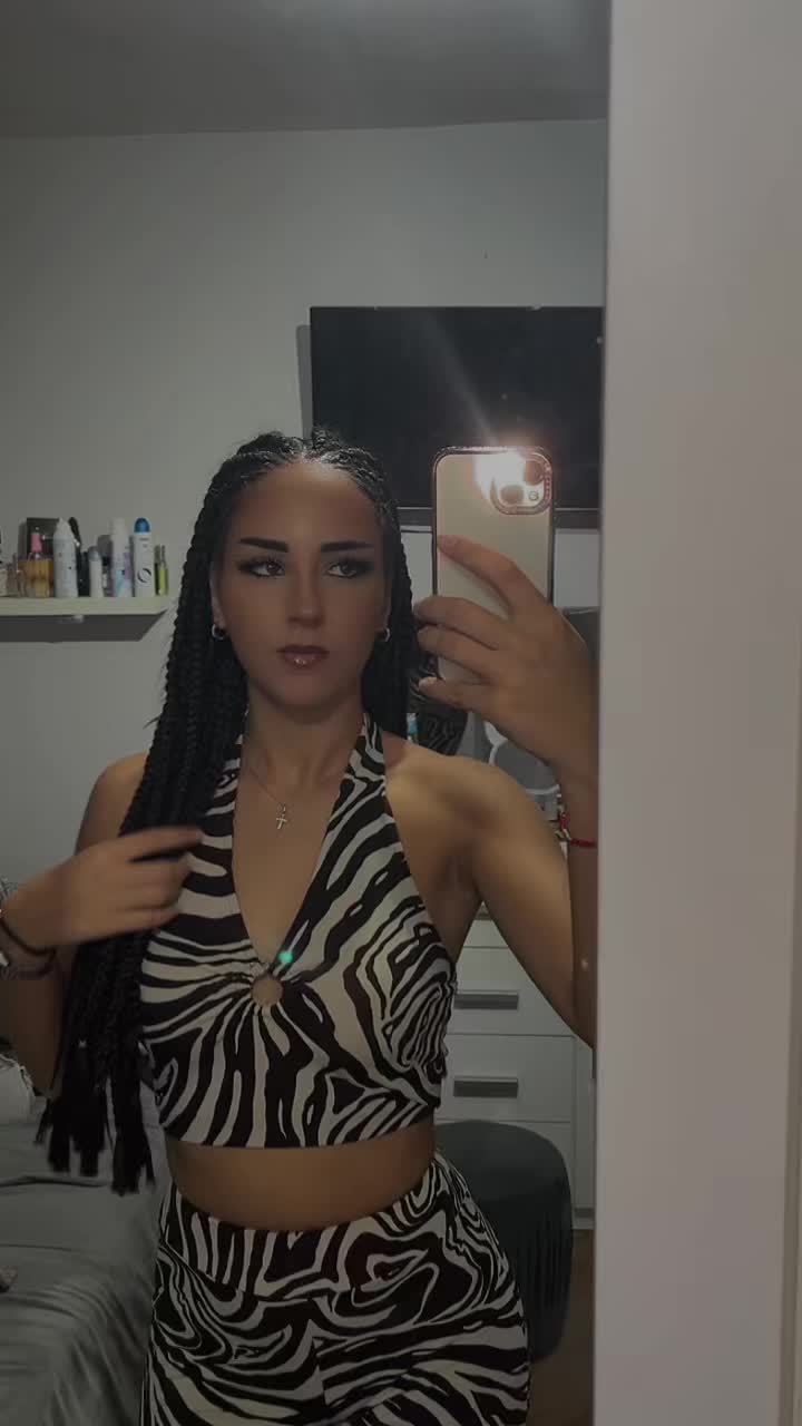 @S✨