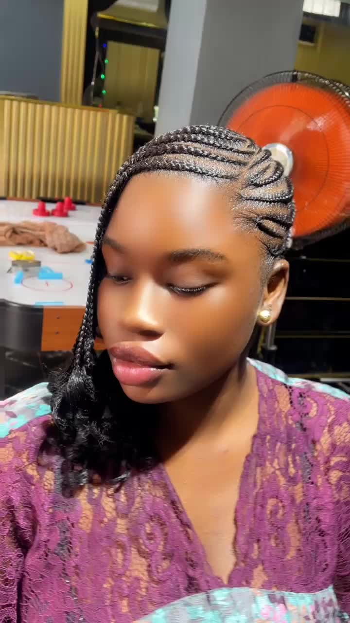 @Unisex saloon In Isolo