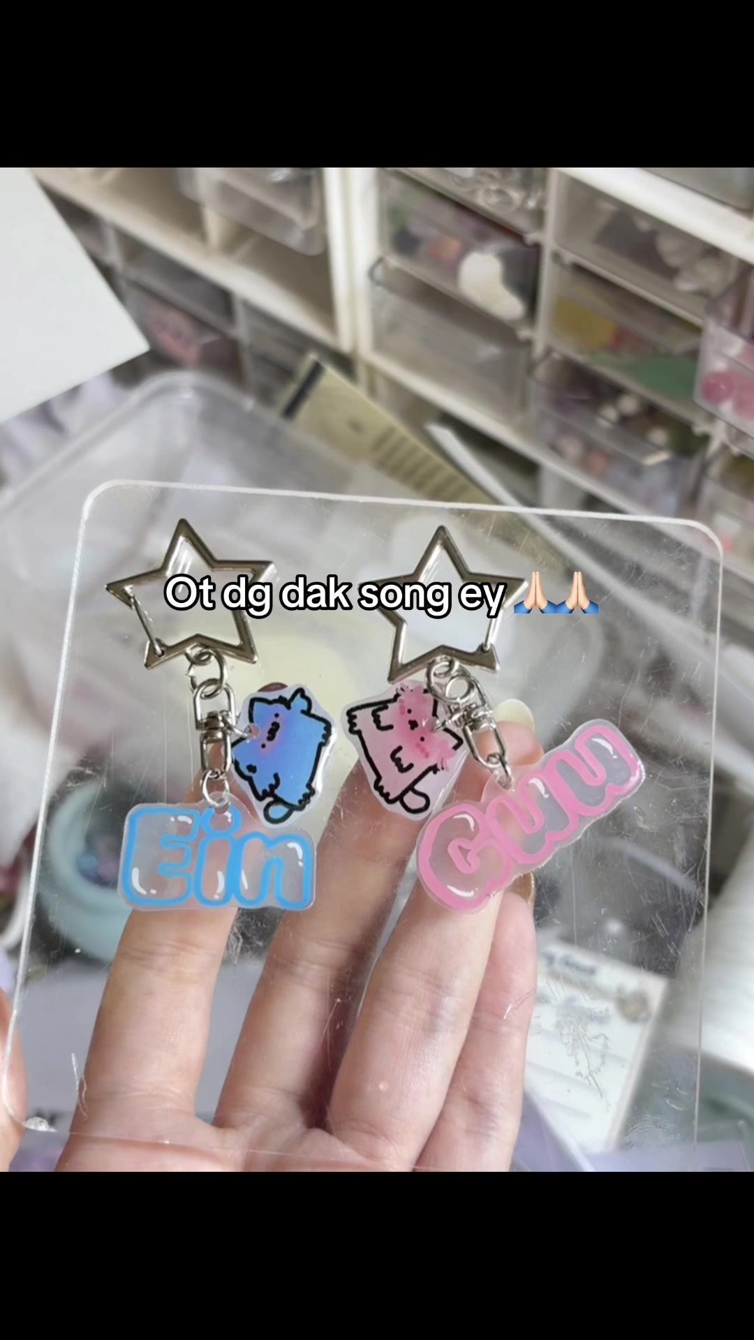 @ᗰᝪᝪᑎ ᑕᕼᏆᏞᗞ