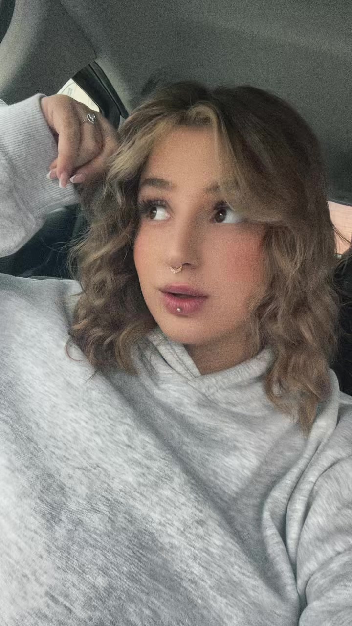 @sisi