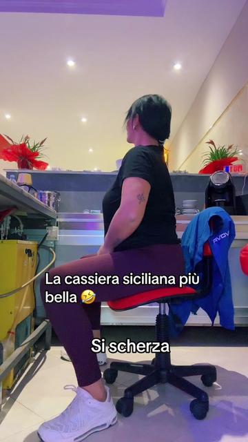 @🦋PIERA🦋occhi verdi