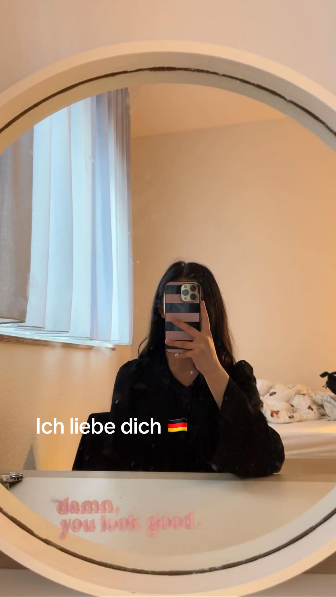 @𝒩&ldquo;🪬