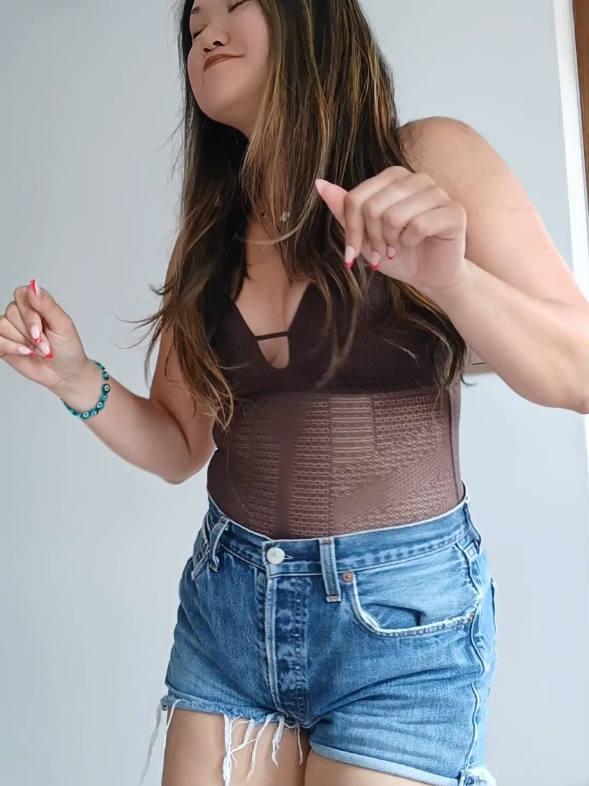 @Mary: a playful TikTok account