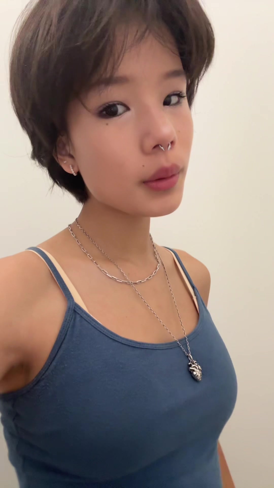 @alexia 夏亮