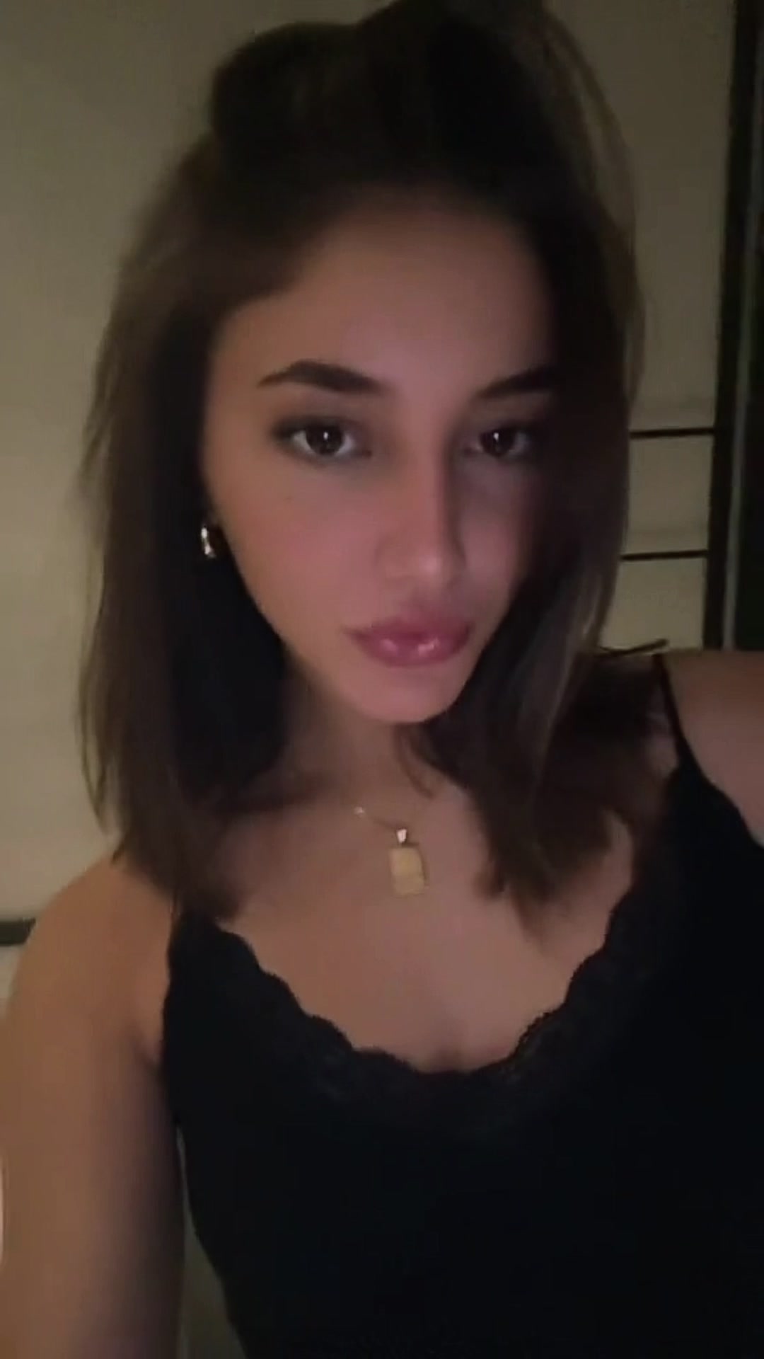 @larisa