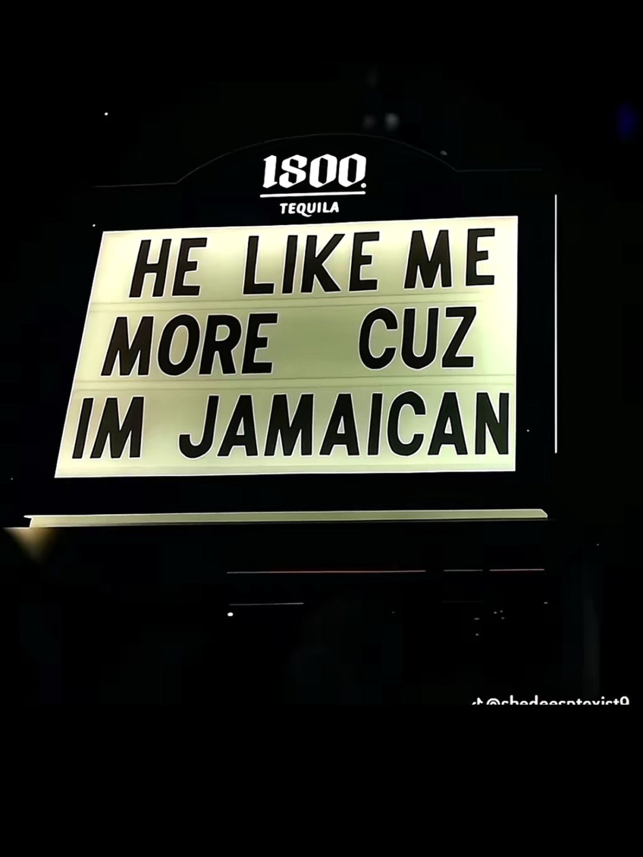 @mia.