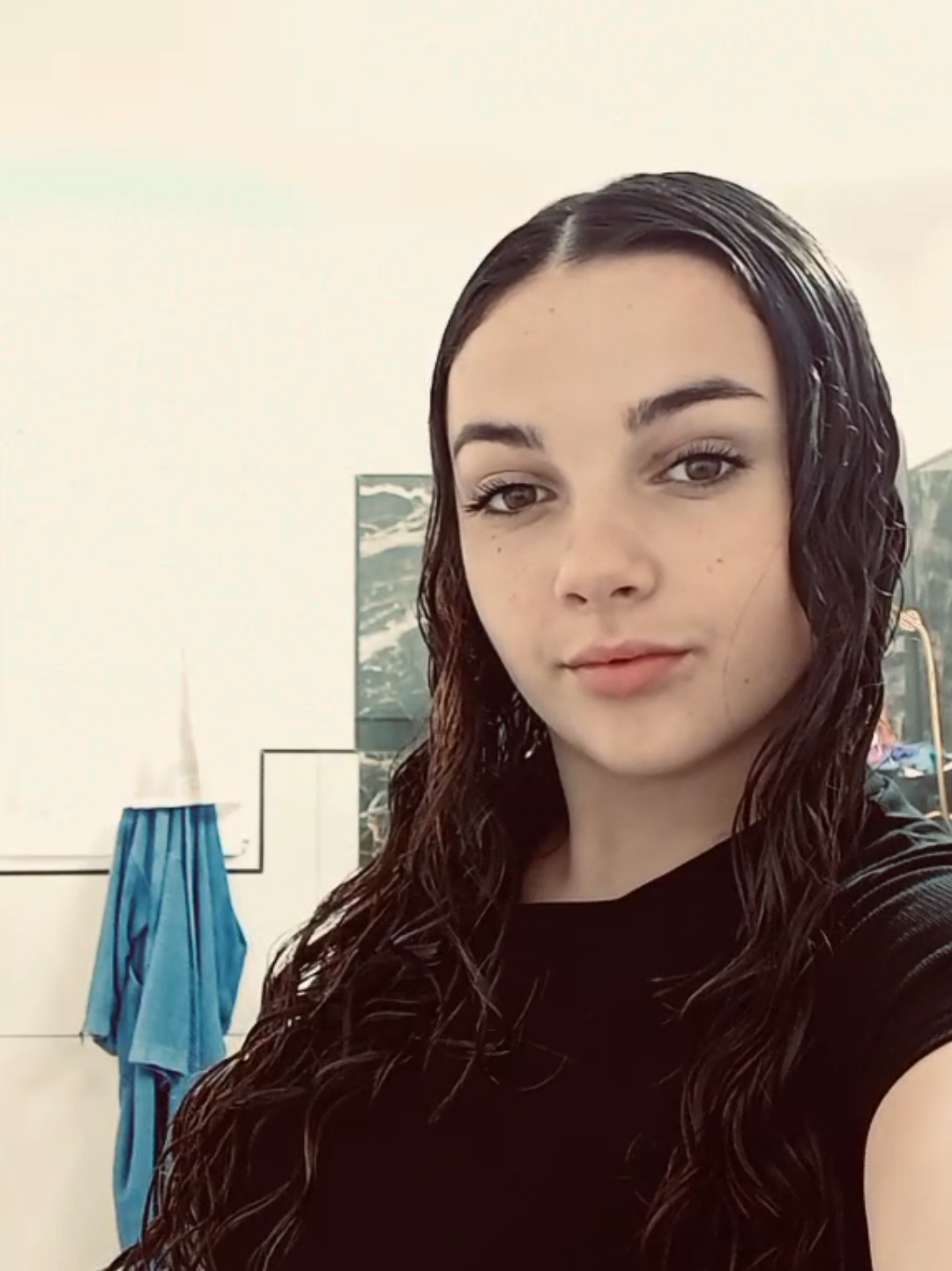 @Denisee
