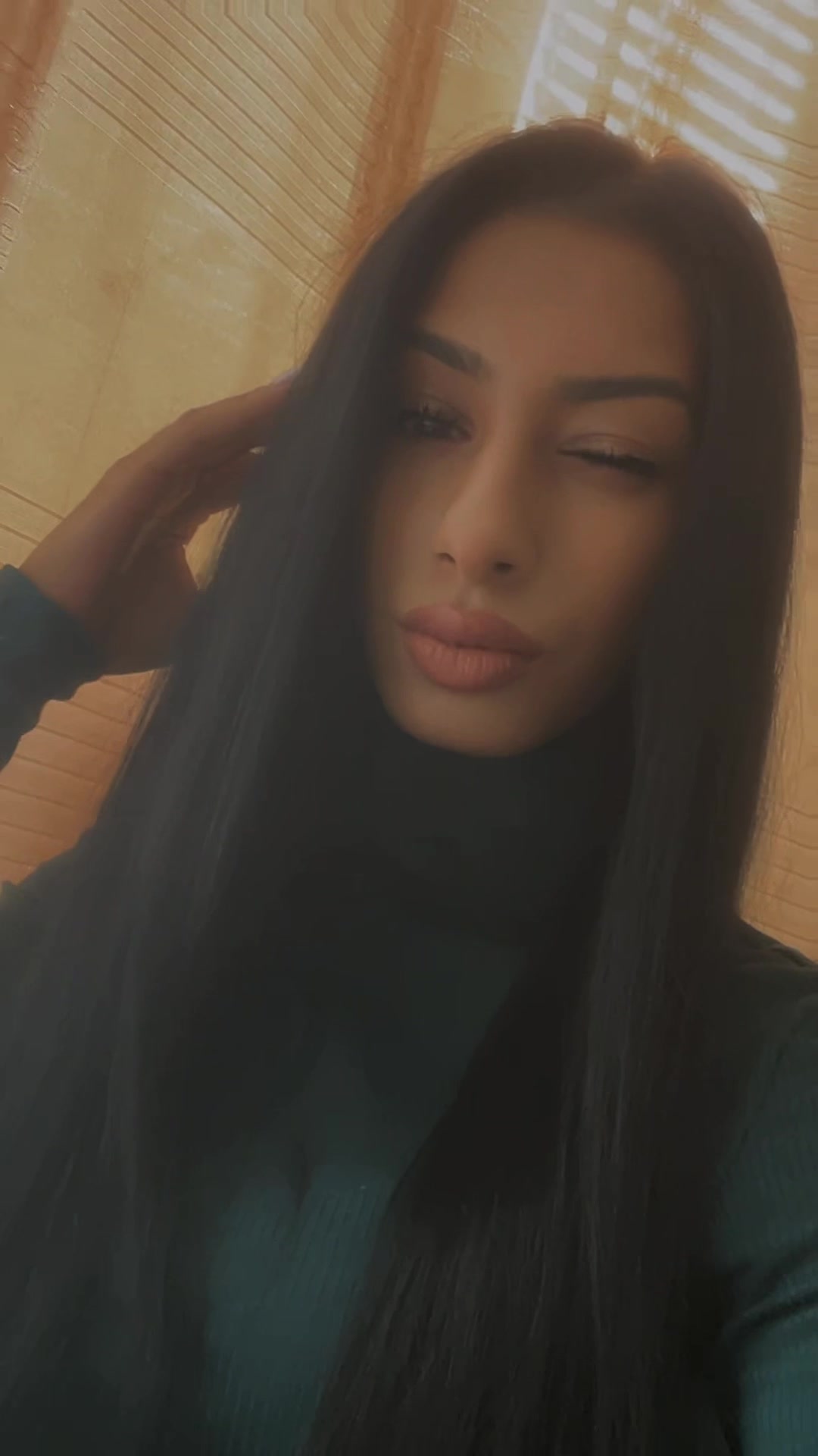 @_SandraSaki_