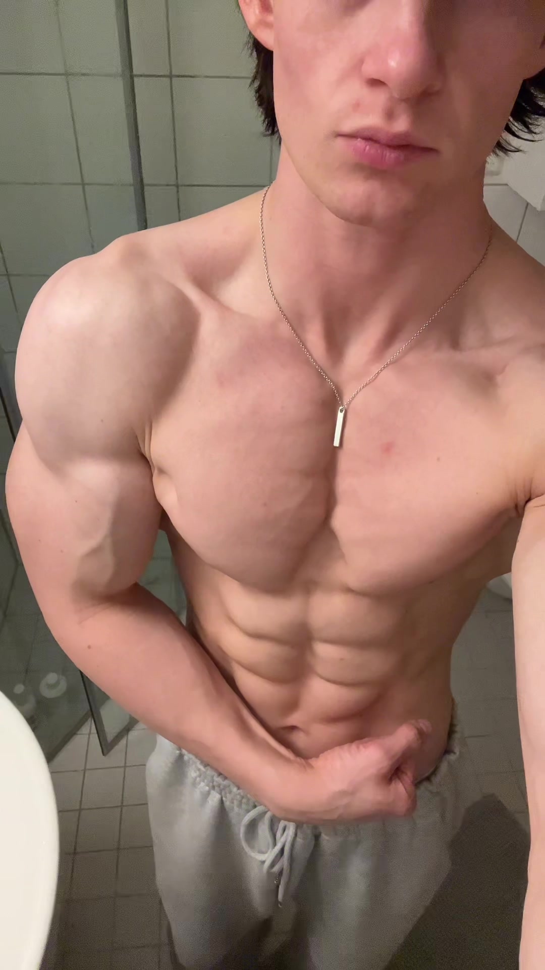 @Thefitnessnerd