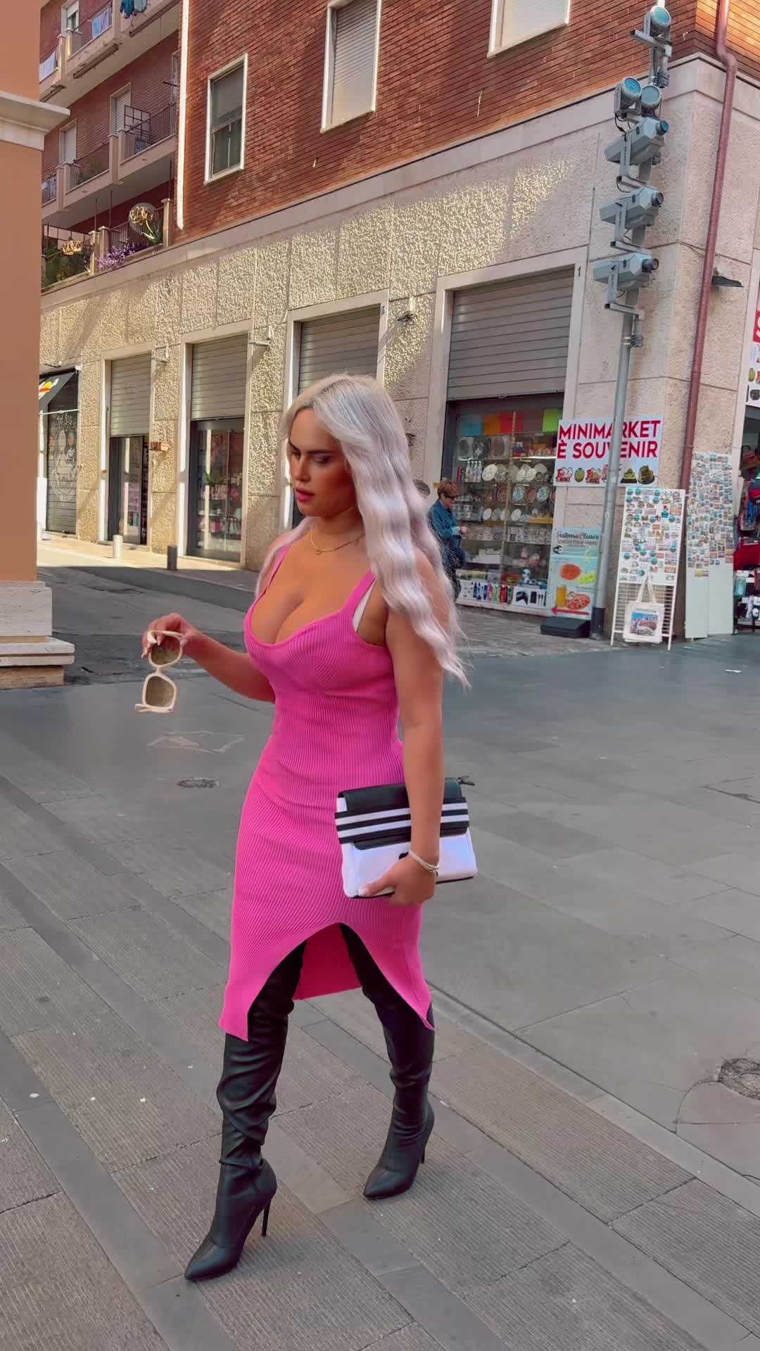 @Afrodite369