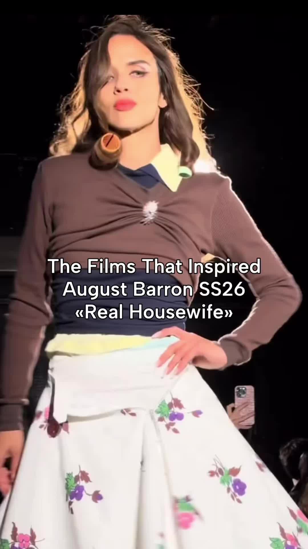 @Looks On Screen