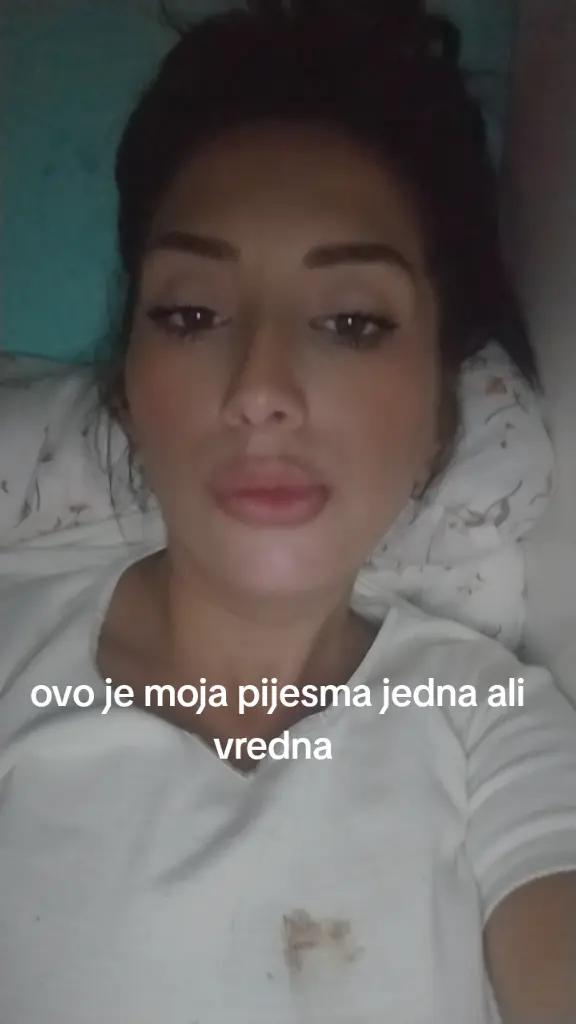 @amira majka 8 djece