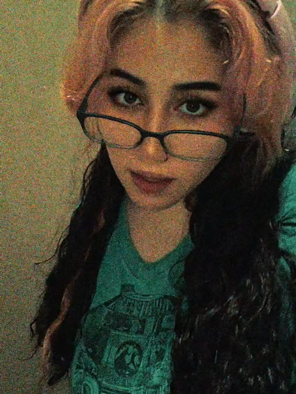 @𝕬𝖑𝖊𝖝𝖎𝖆 ♡