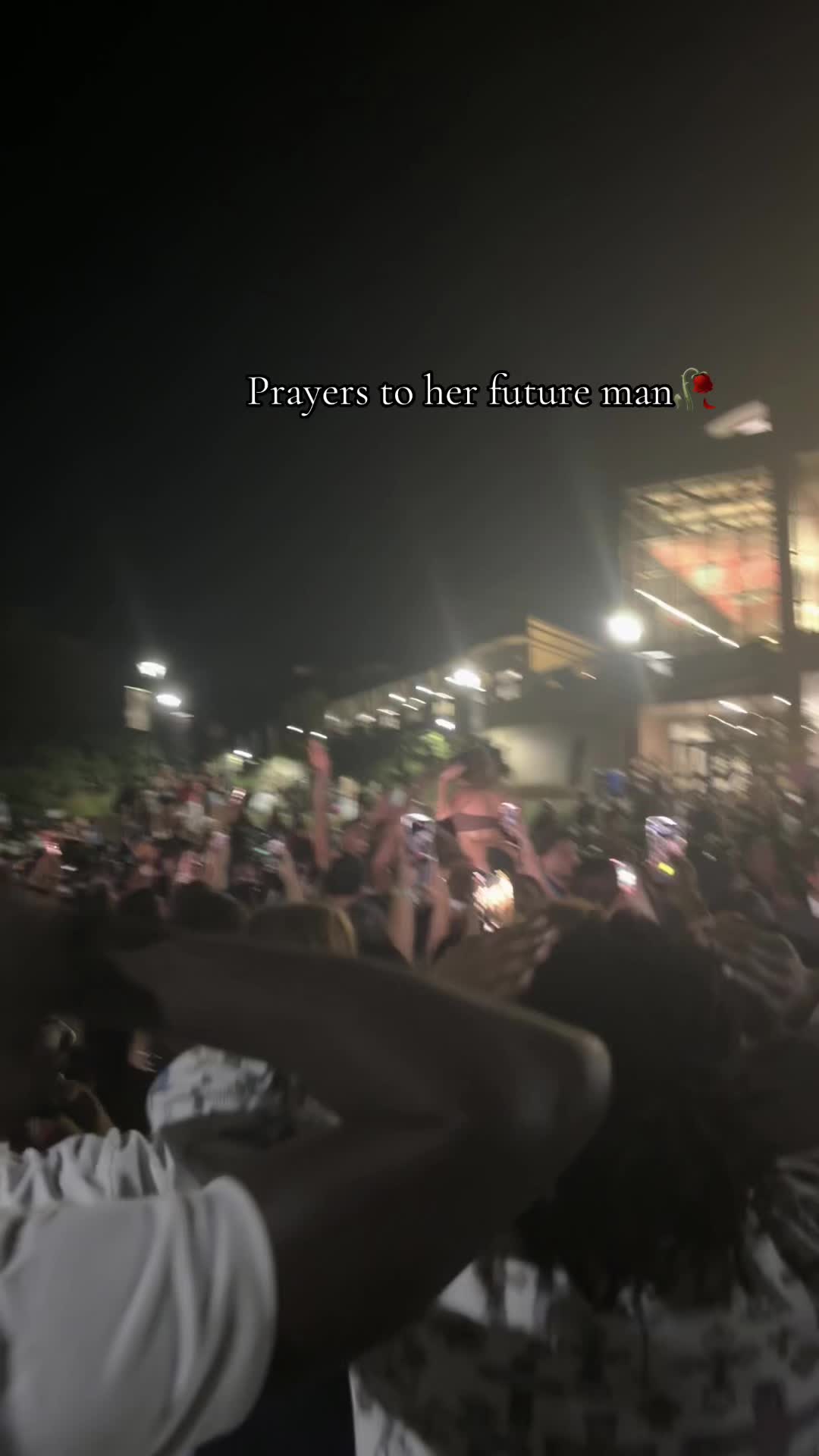 Do you like it? | Peaches (@stickiest_peach)