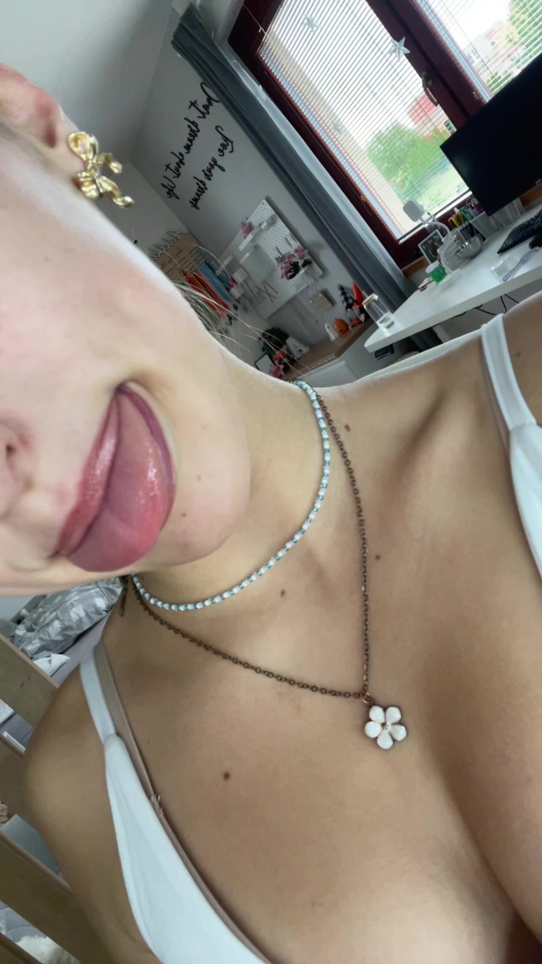 @💋