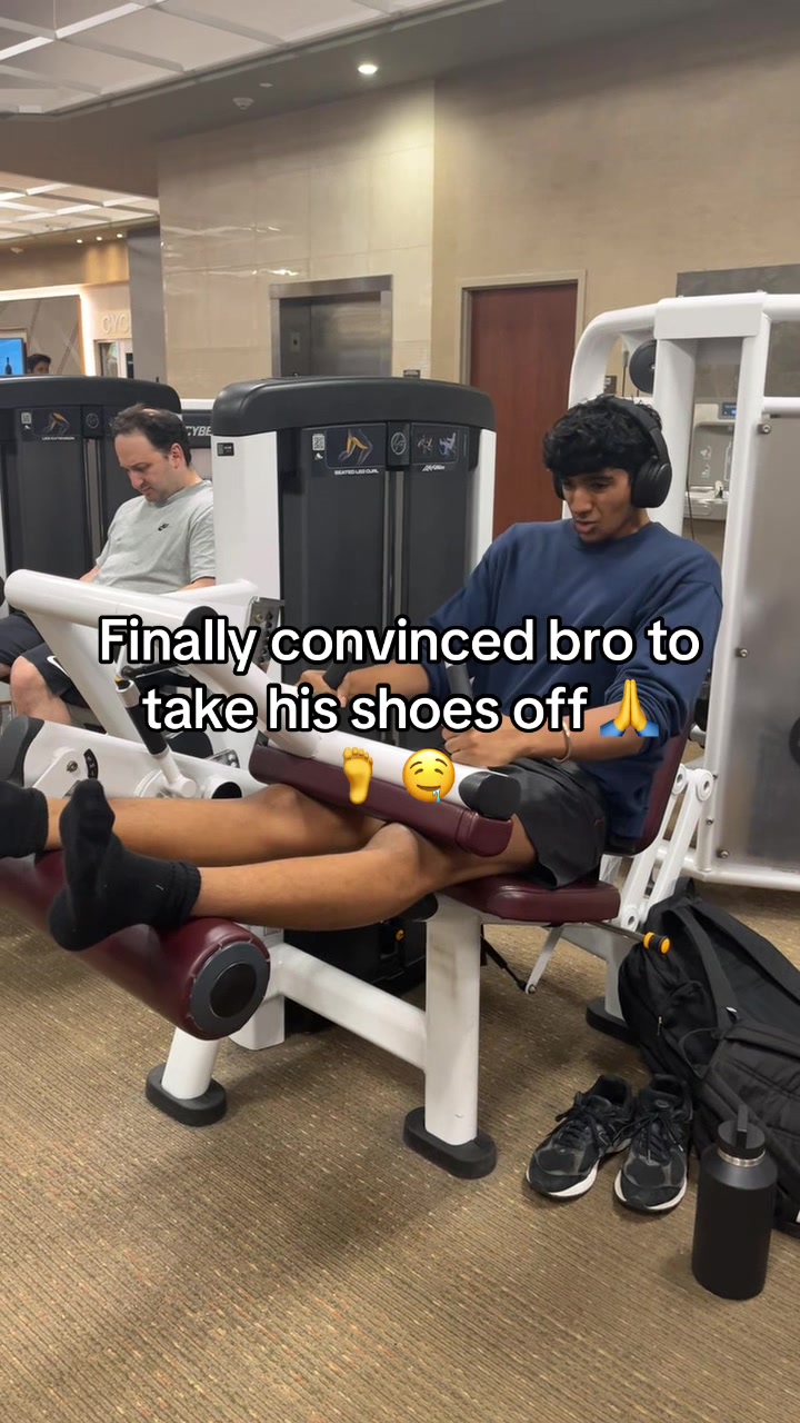 @goony