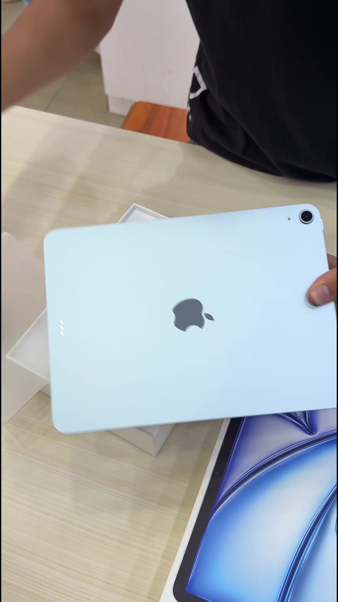 @Beckie Deal Computer បេកគីឌៀល