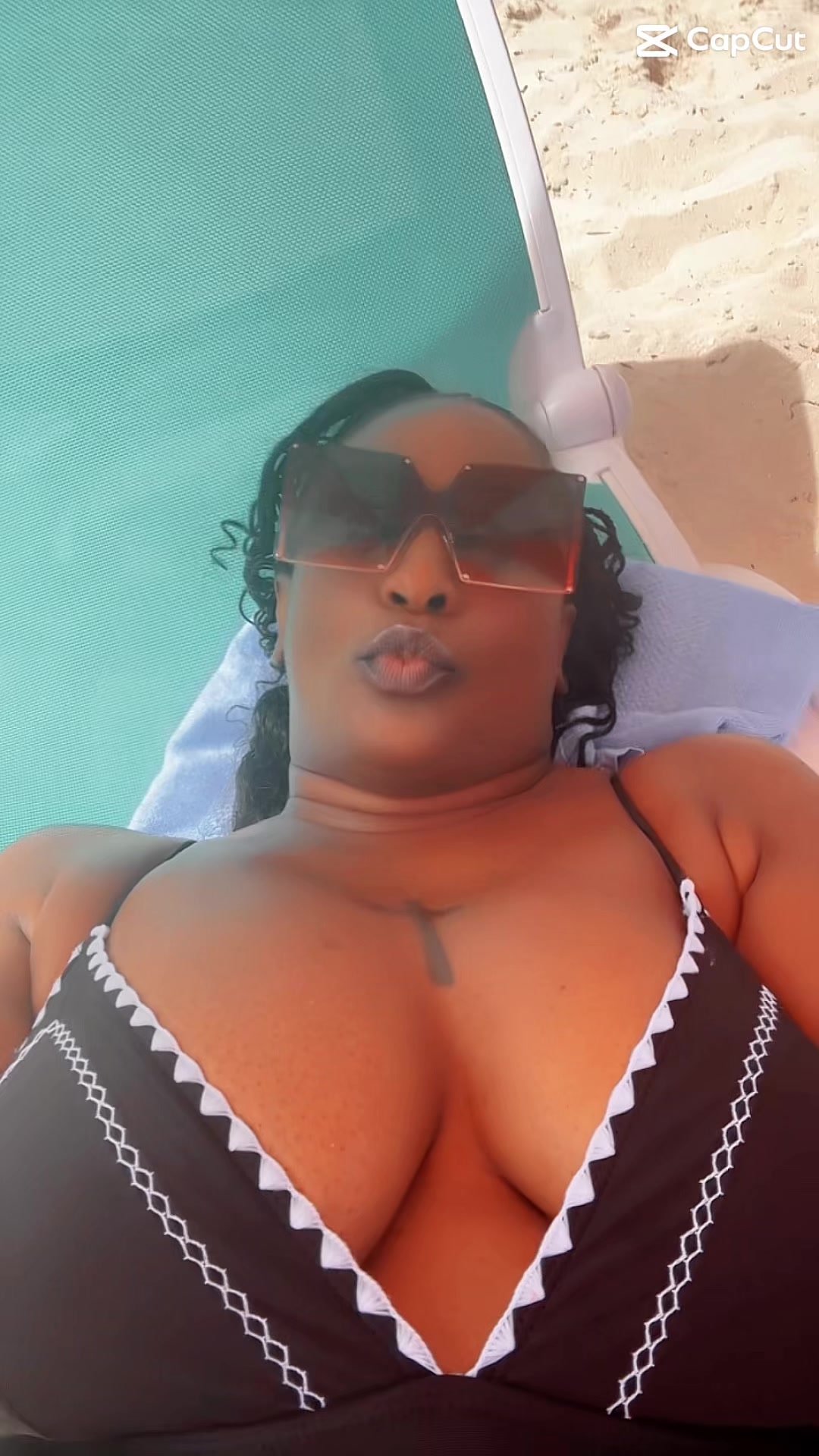 @TheeCherryBrand