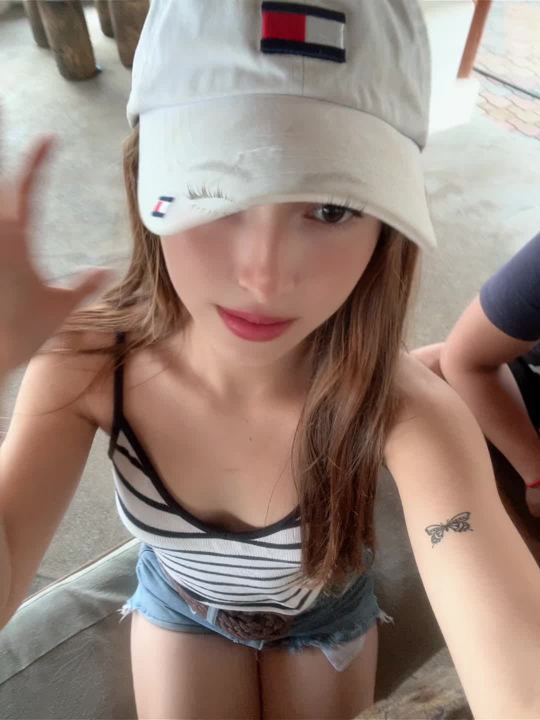@Abi_romero333