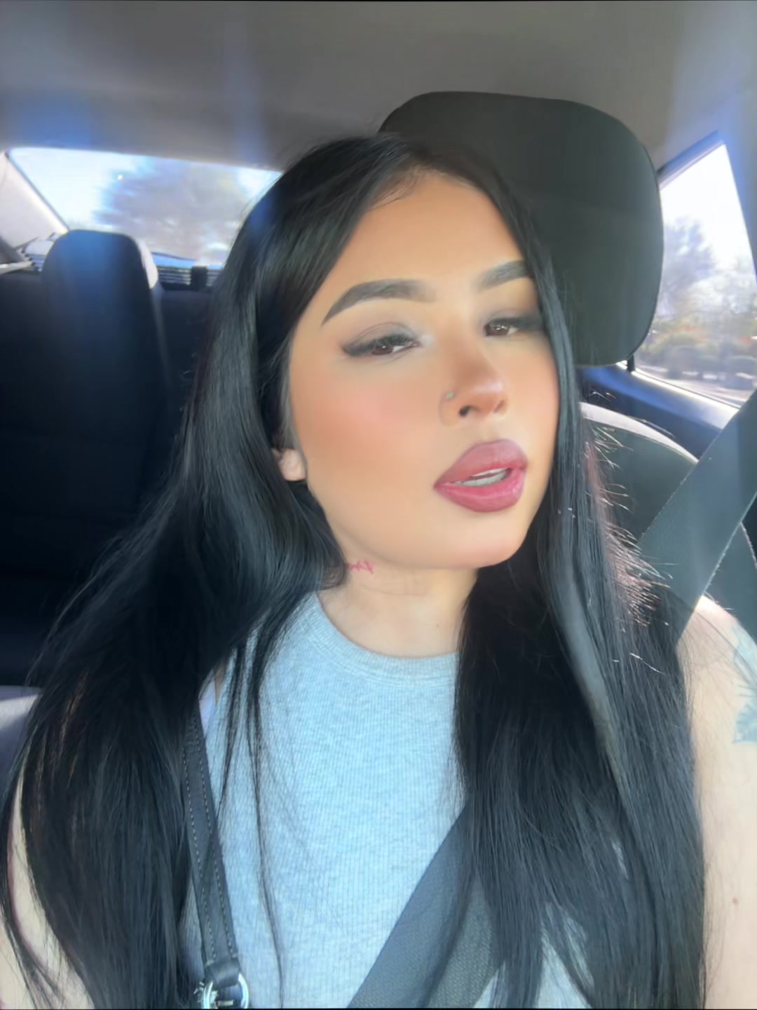 @ivonnee