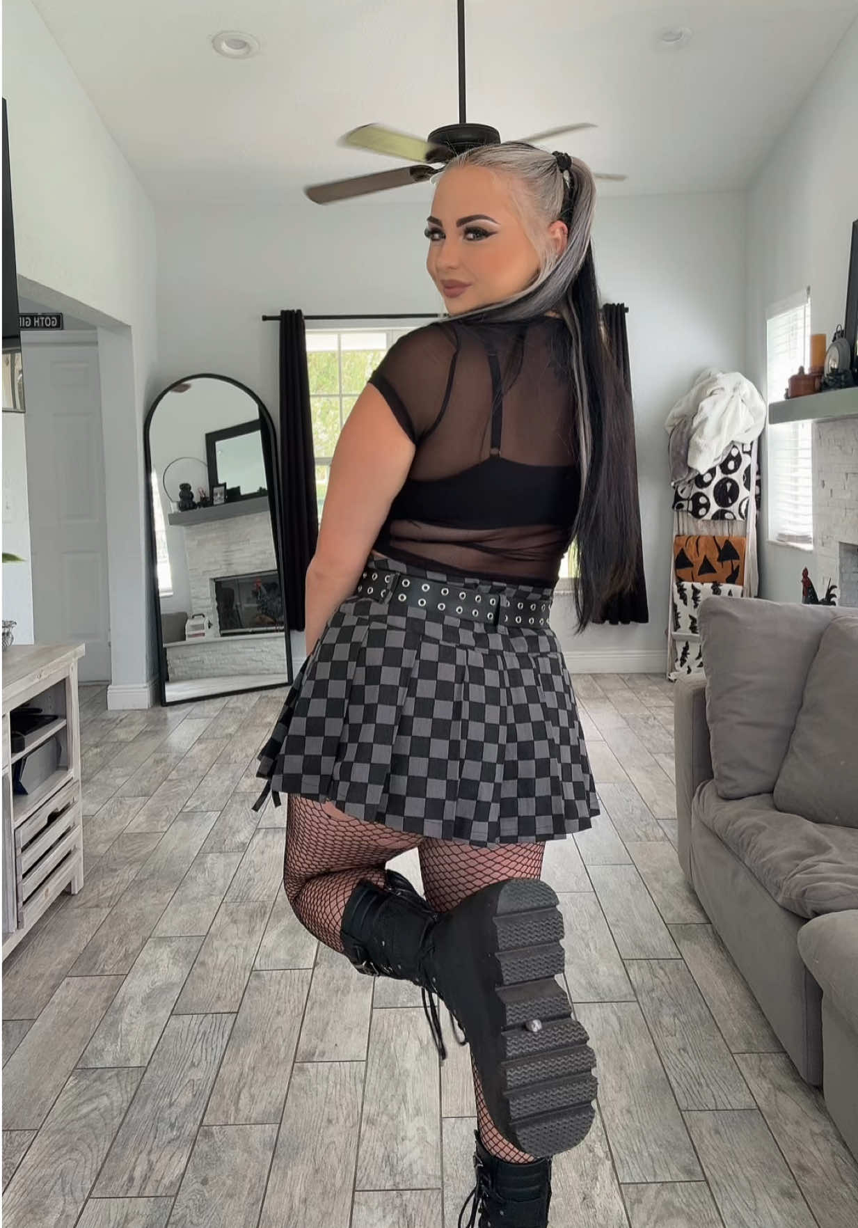 @Tara | Alt Fashion Inspo 🖤⛓️