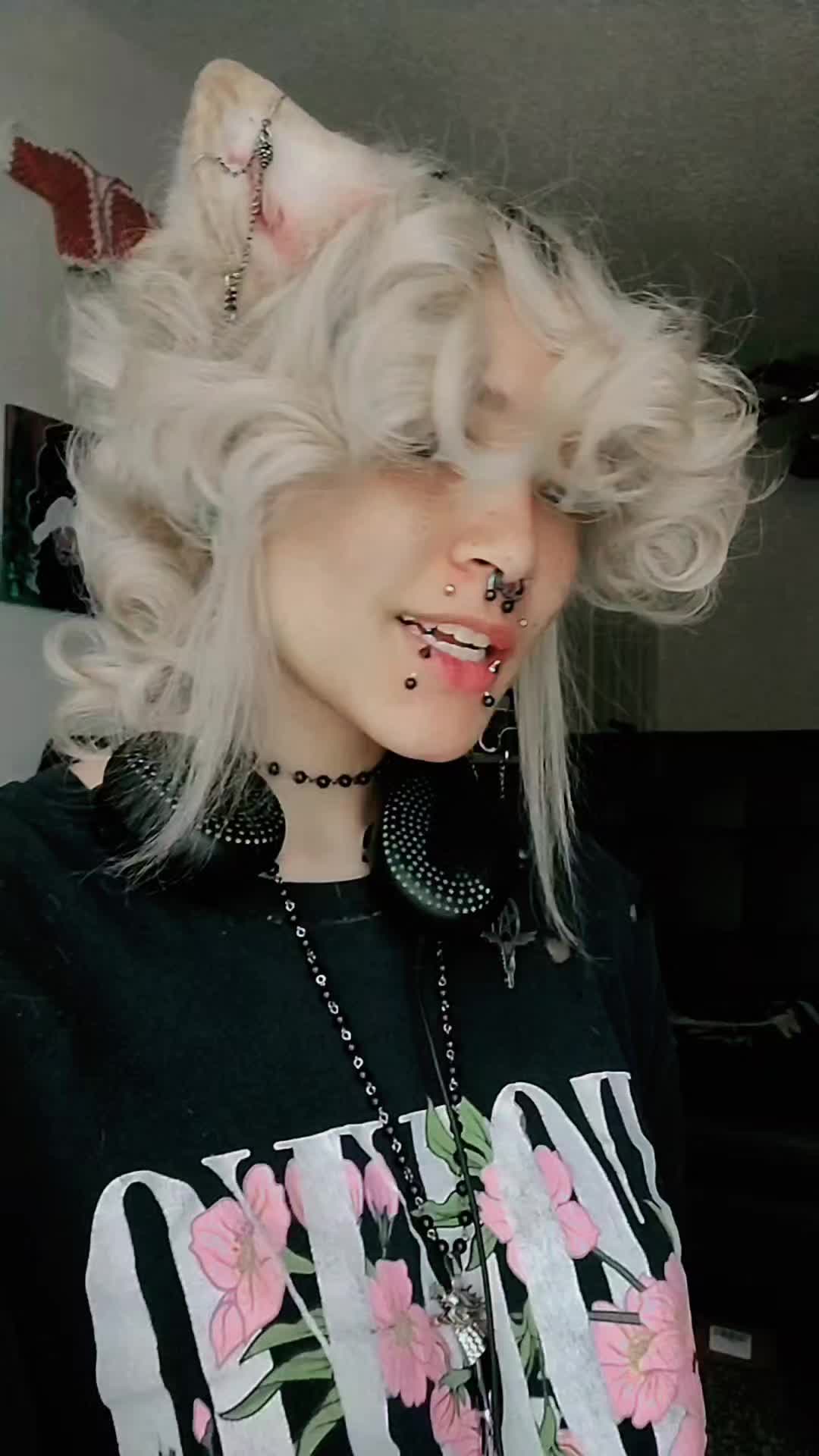 @Rubberduckicide