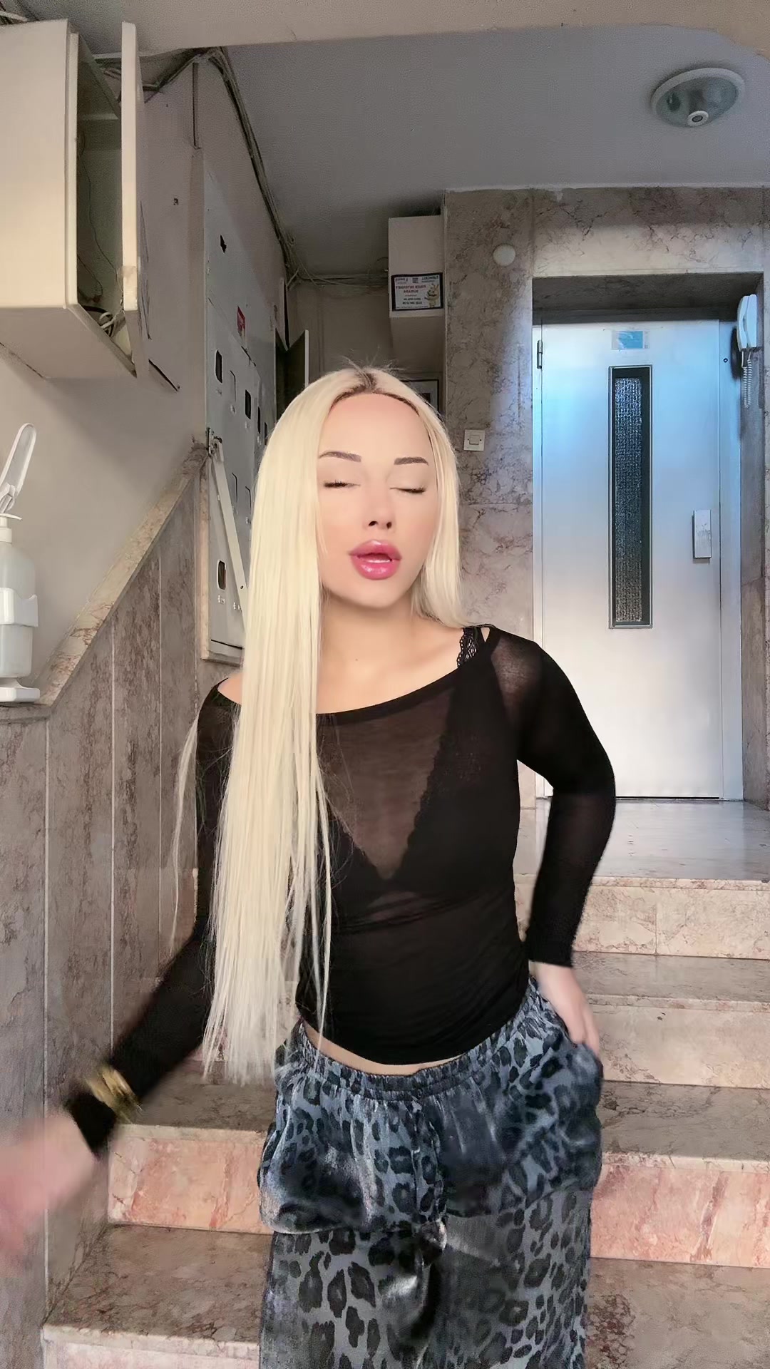 @ellifcakmaak