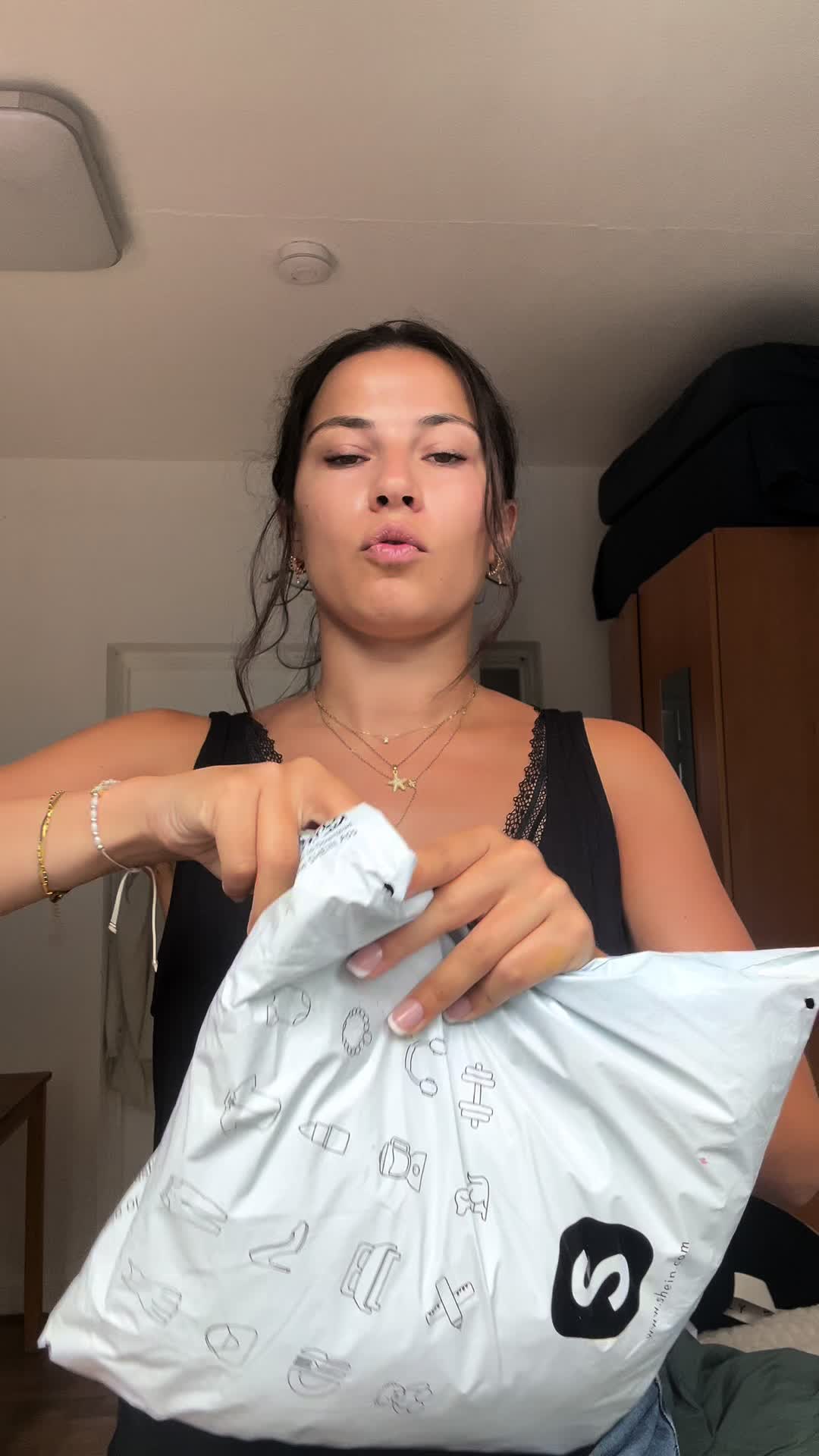 @kitty