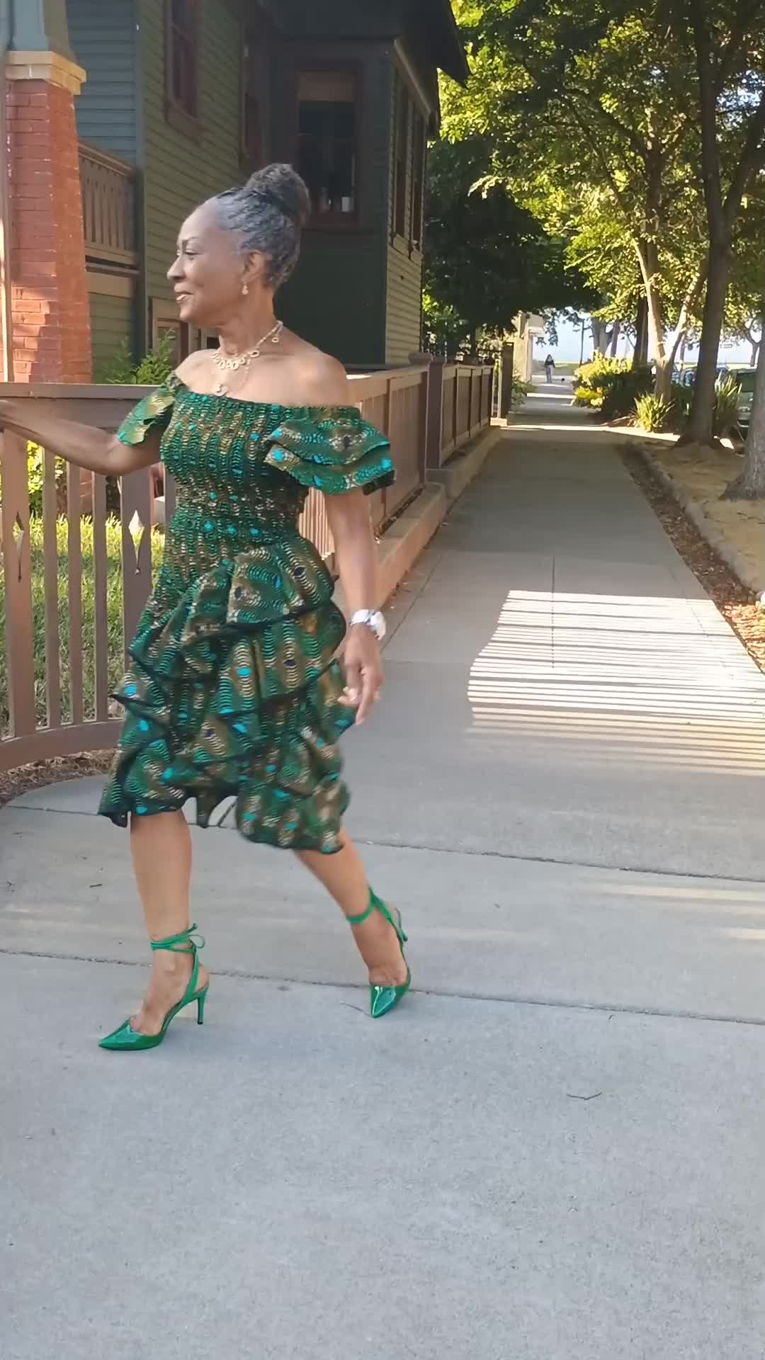 @Linda Weekes