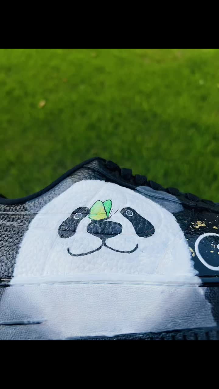 @Gold Soles Customs 🎨