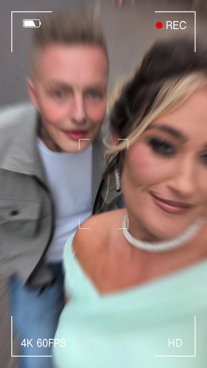 @caroline