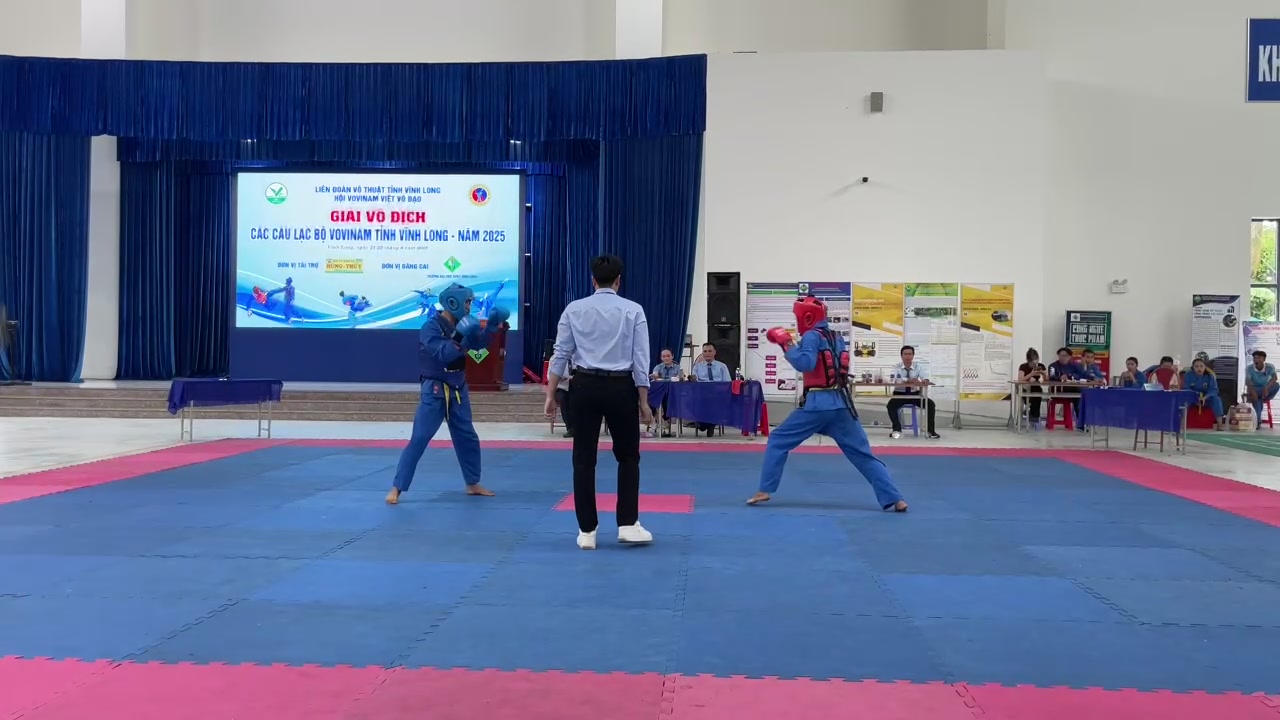 @Nờ am