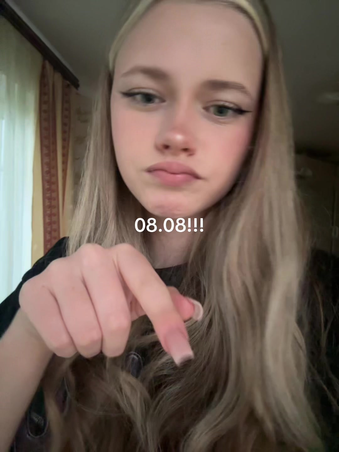 @★★★