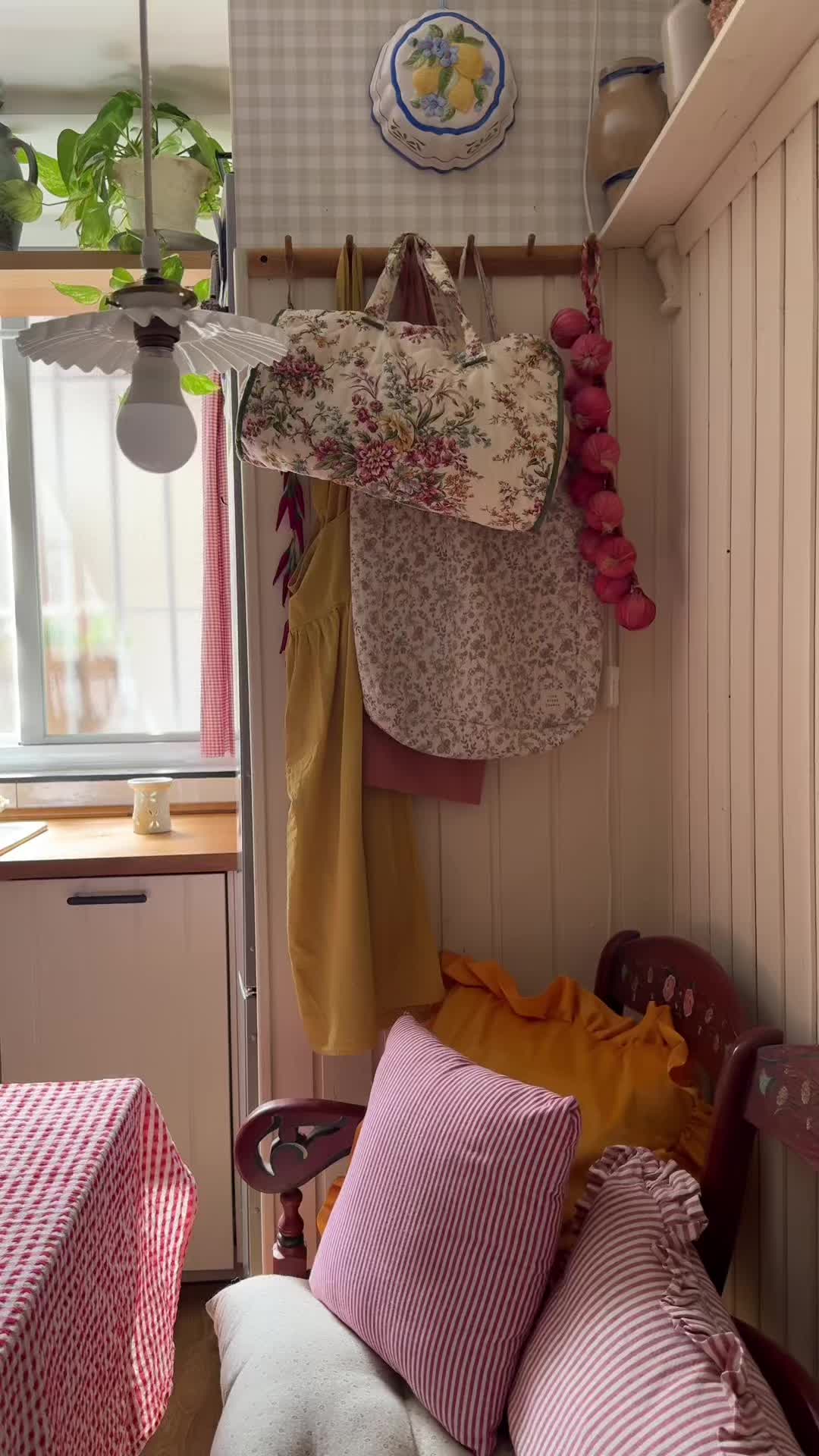 @Ana