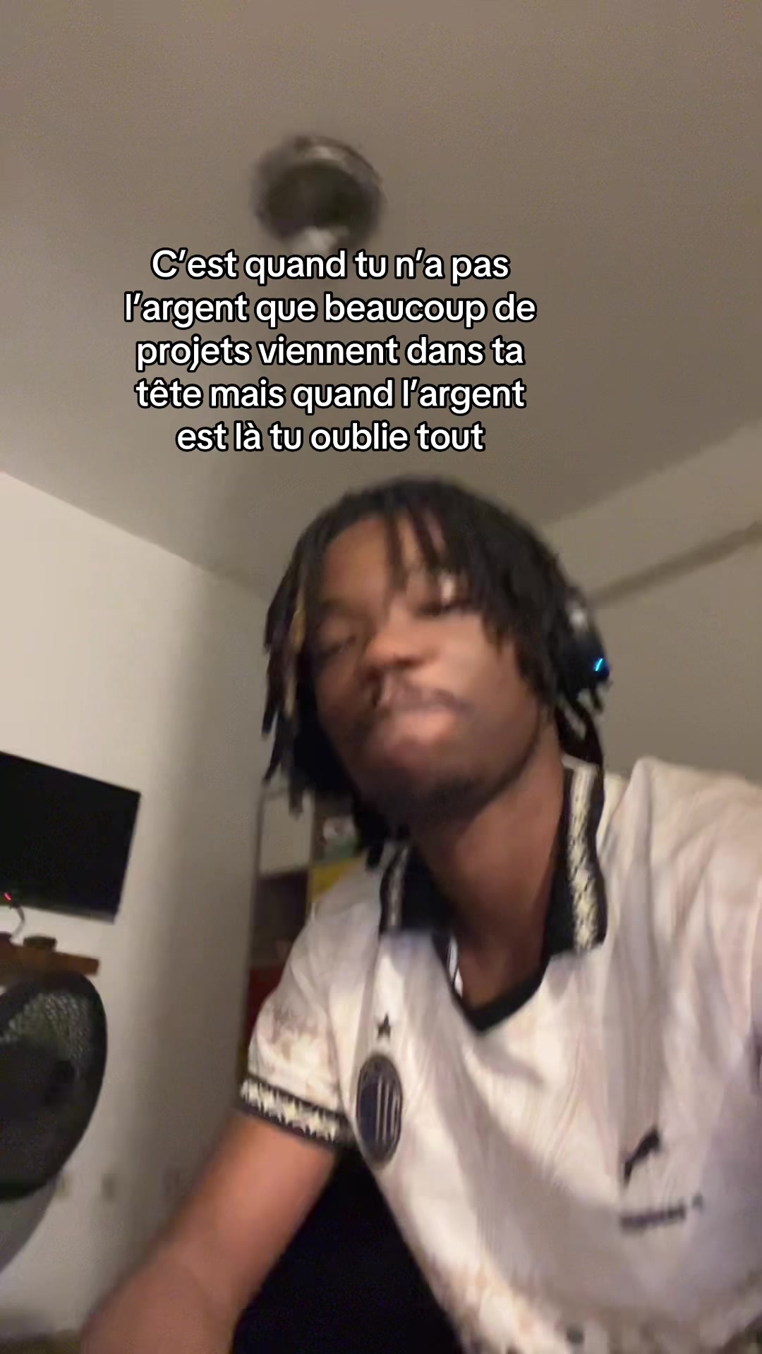 @𝐌𝐎𝐋𝐋𝐄𝐘