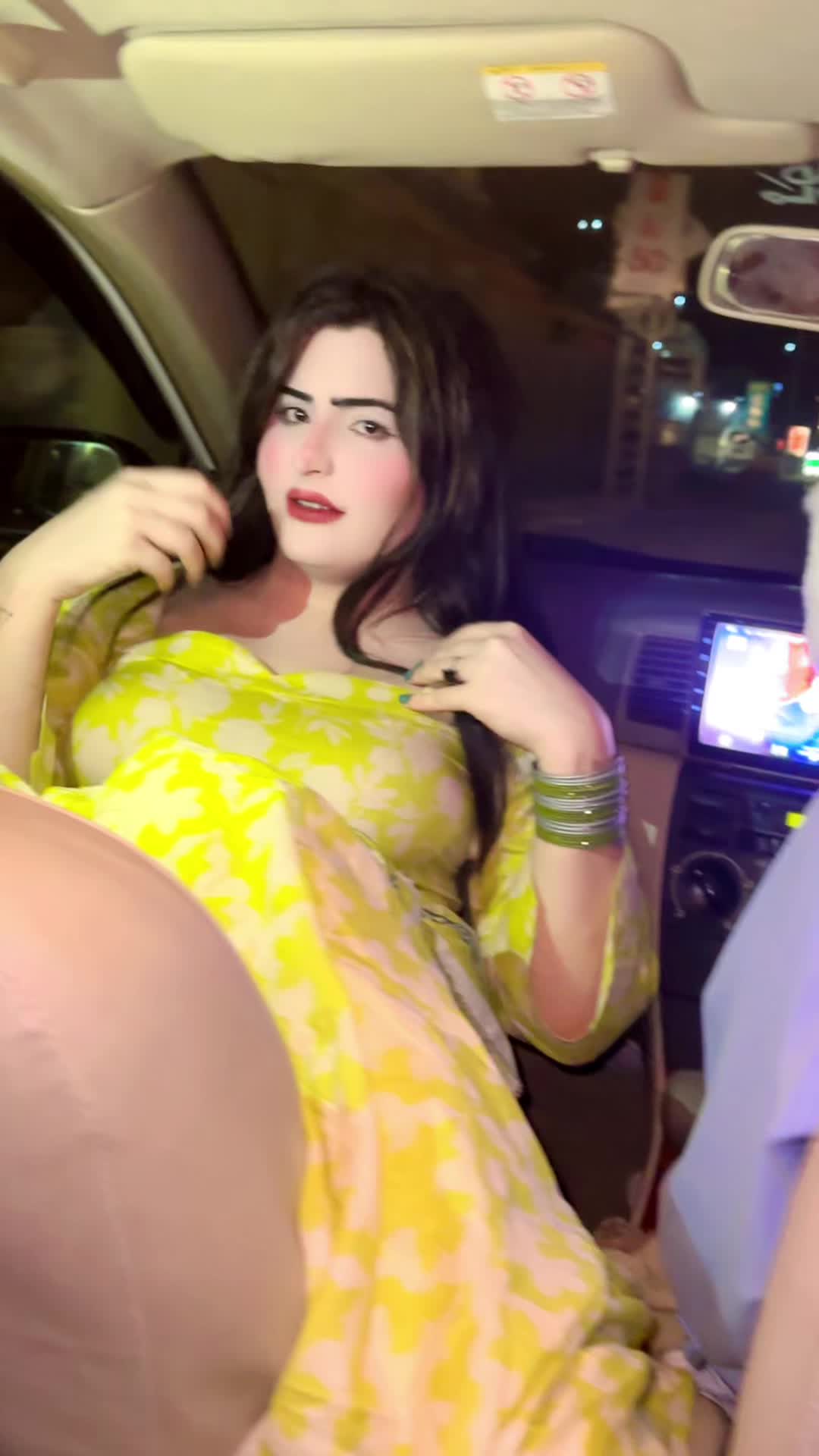 @Riya Khan34