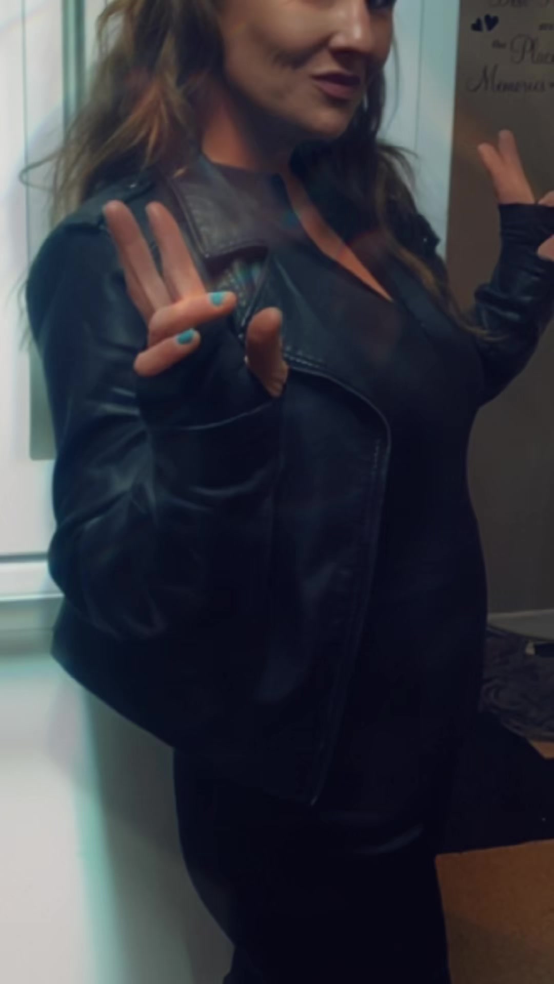 @Hi :)