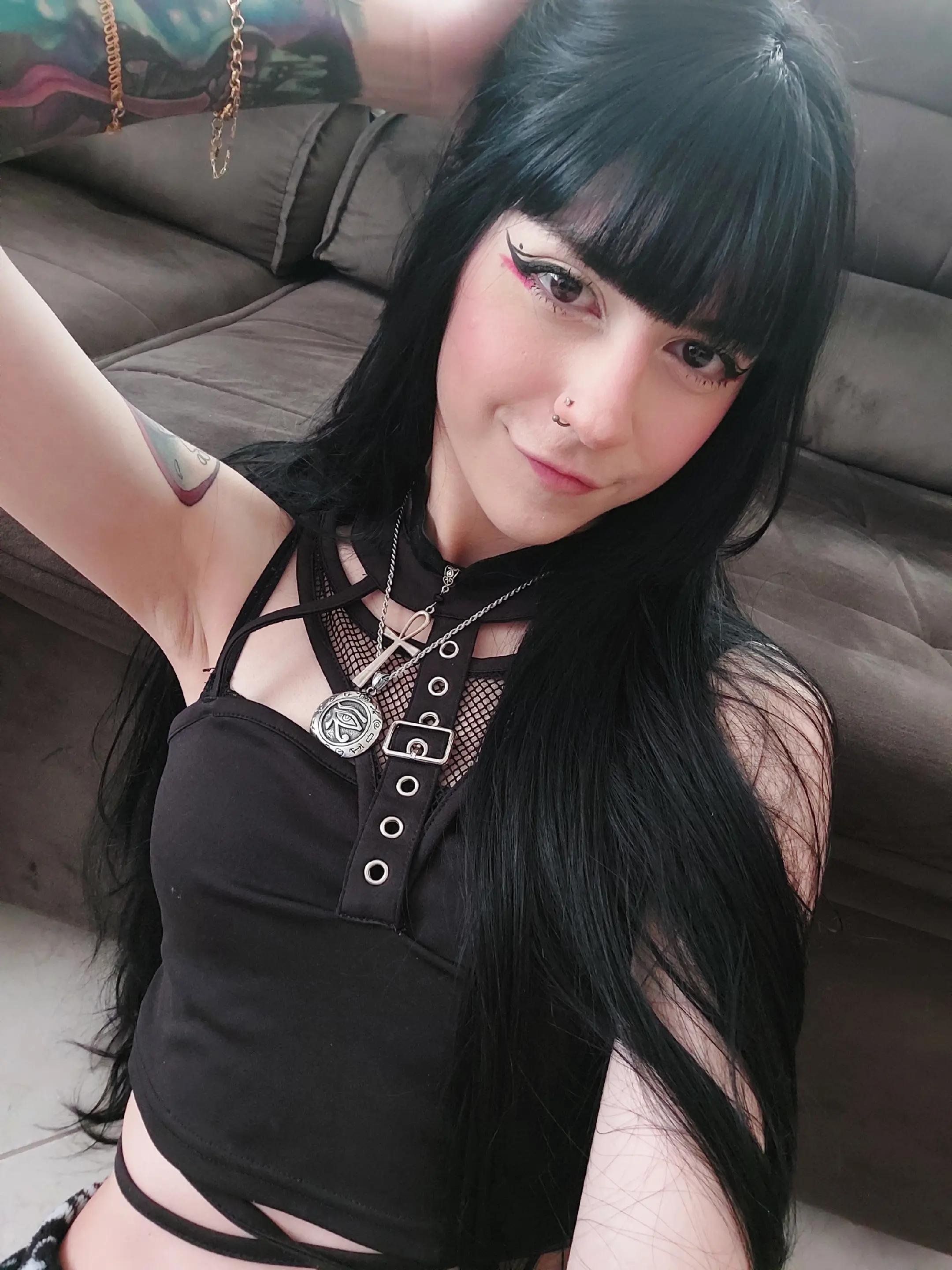 @Lady Macabre