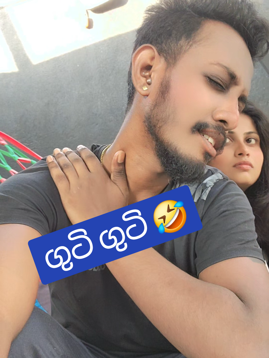 @Maduu Shanka  🎼🎤🎹 🇱🇰