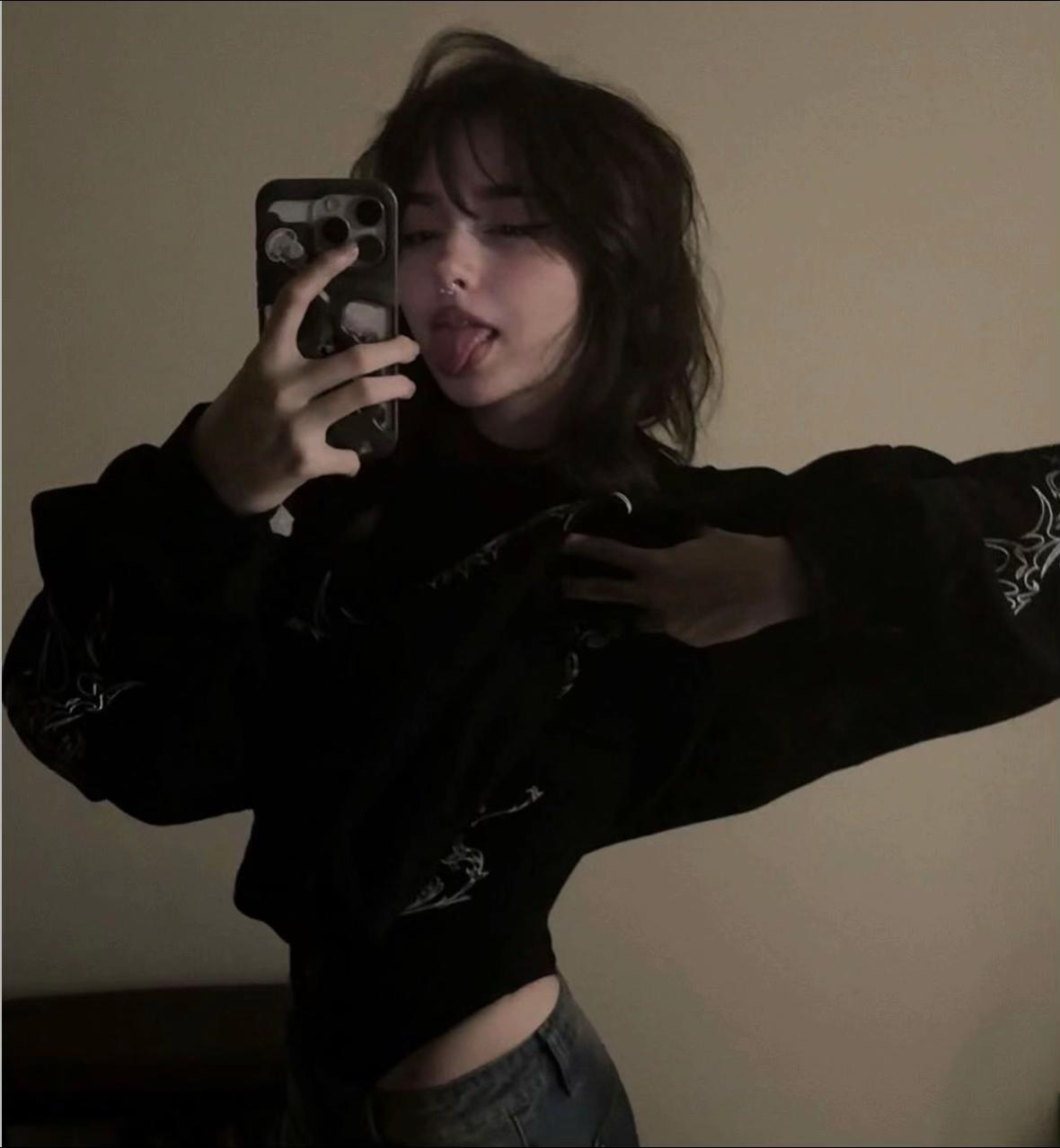 @charlotteyama0