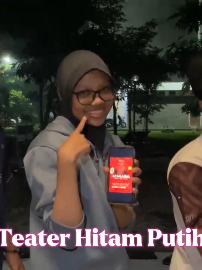 @Teater Hitam Putih FEB UM