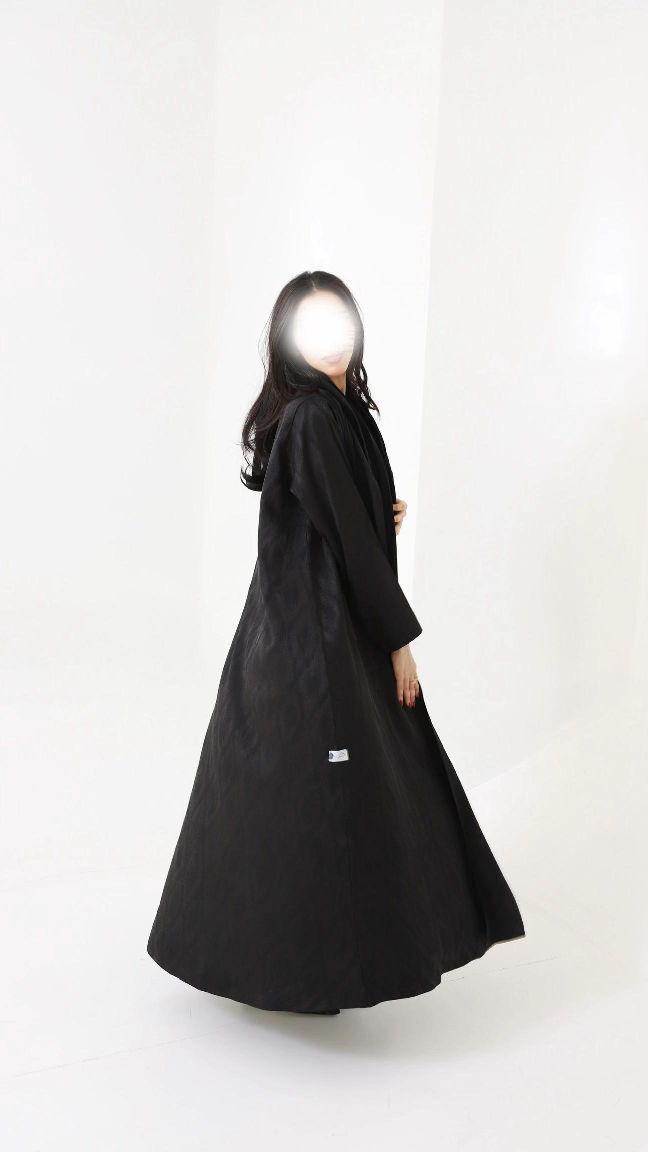 @عبايات كتان