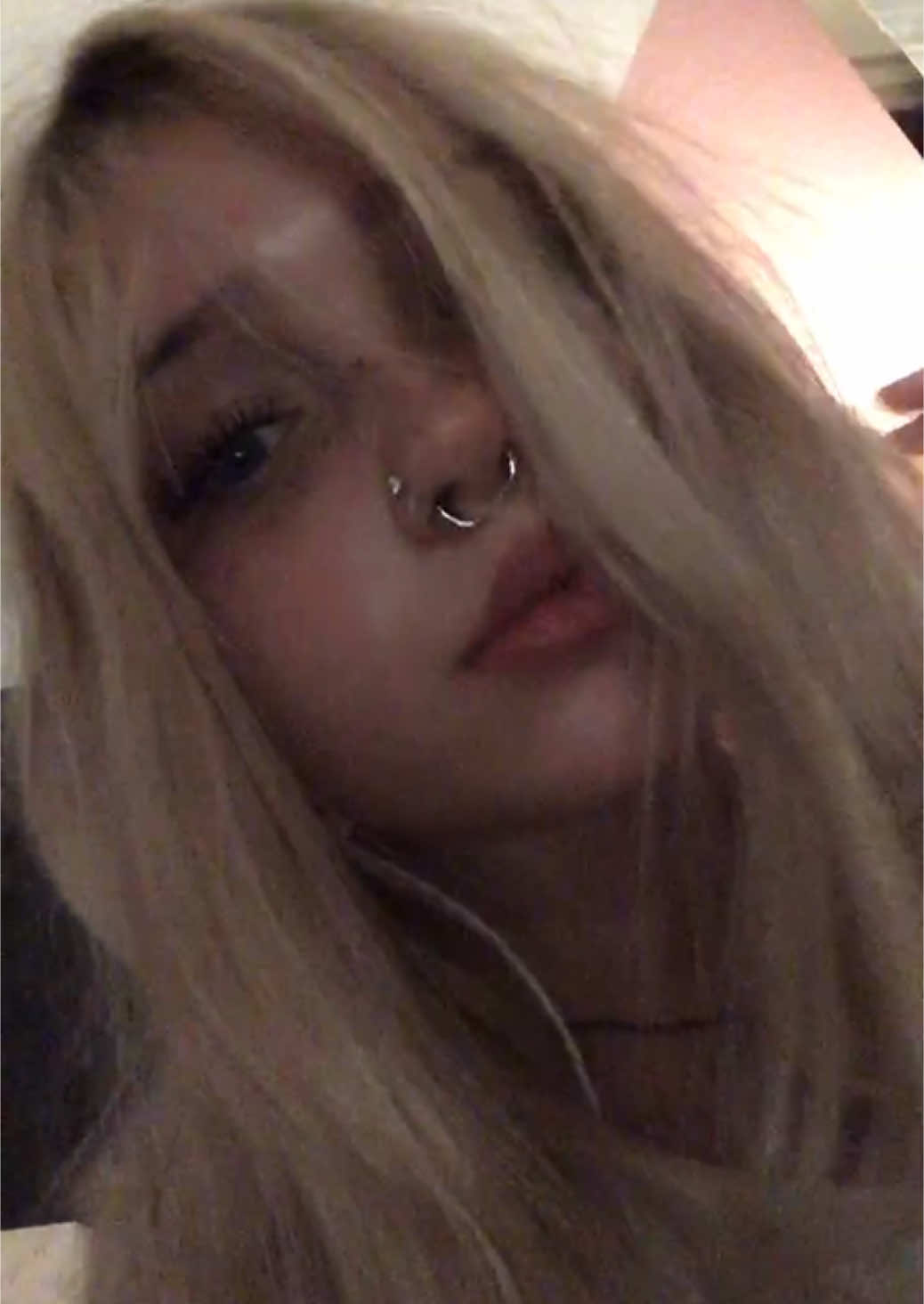 @￶