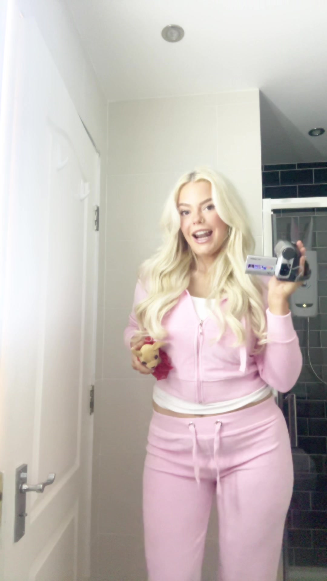 @lauracollins