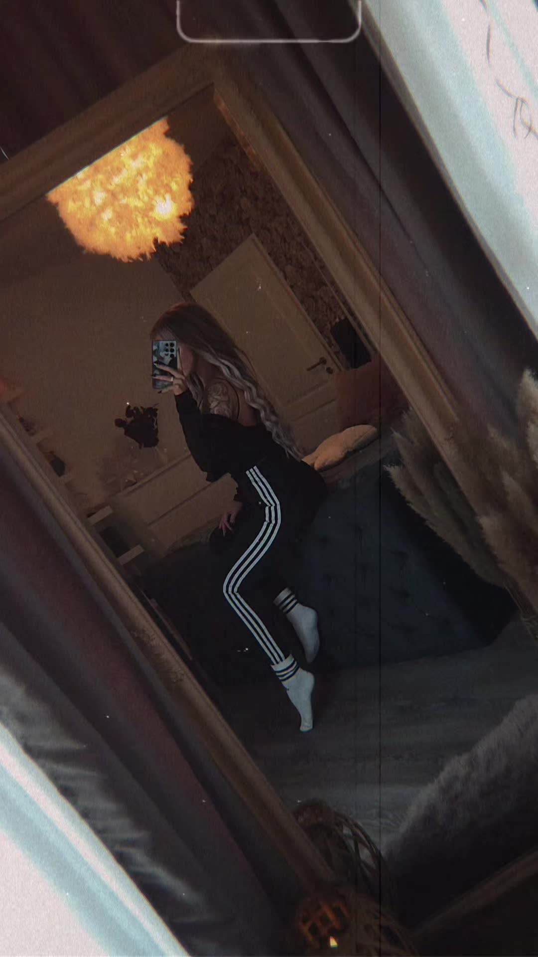 @𝙰𝚗𝚚𝚎𝚕𝚒𝚗𝚊_
